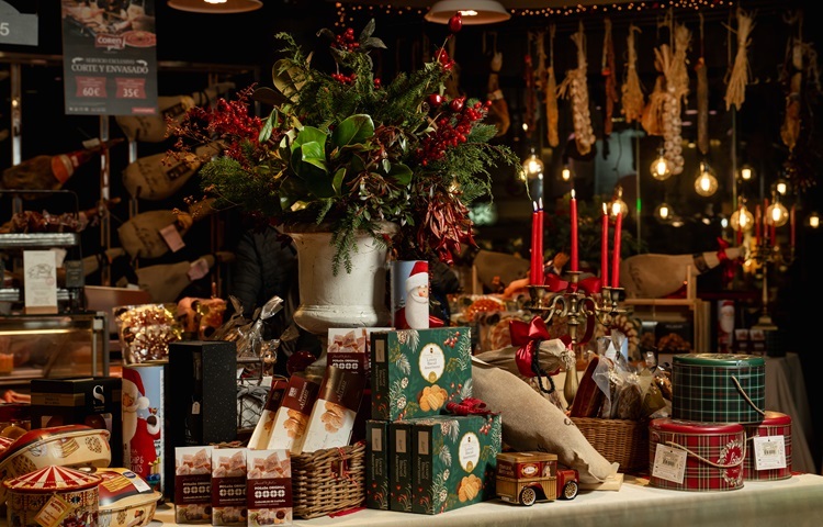 FotografiÌas DecoracioÌn Navidad 2024- Coren Grill Muruais10.jpg
