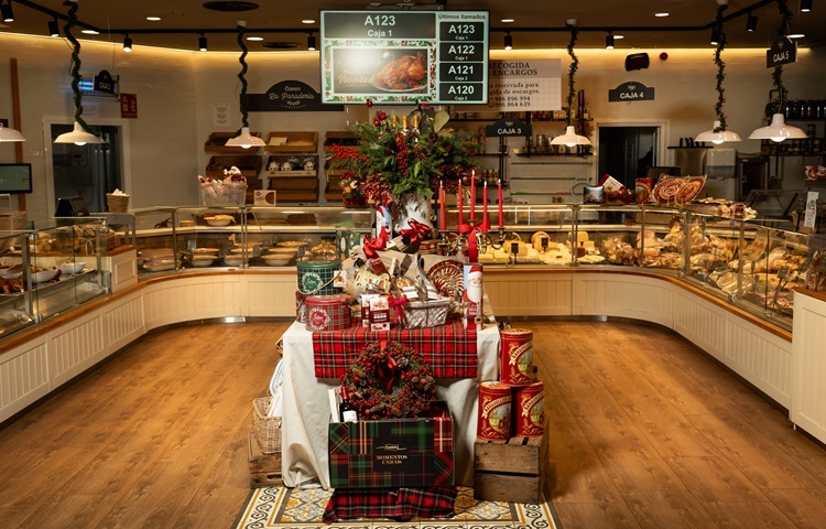 FotografiÌas DecoracioÌn Navidad 2024- Coren Grill Muruais11.jpg