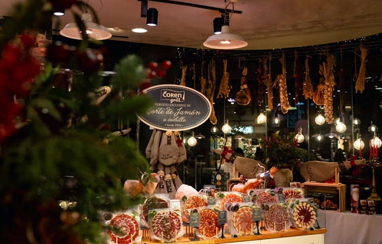 FotografiÌas Tienda Muruais Navidad 2024- Coren Grill7.jpg