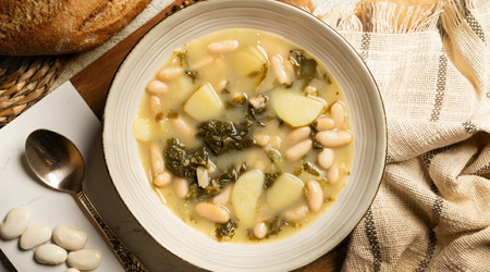 Caldo Gallego