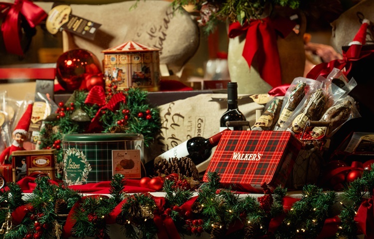 FotografiÌas Tienda Muruais Navidad 2024- Coren Grill3.jpg