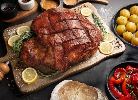 Men&Atilde;&ordm; Lac&Atilde;&sup3;n El de Casta&Atilde;&plusmn;as.jpg